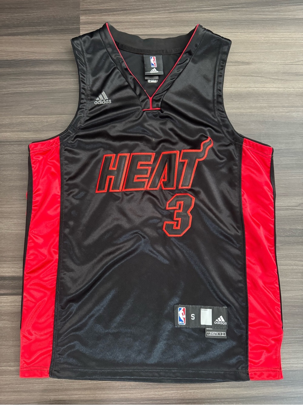 Nike Miami Heat Dwayne Wade #3 NBA Stitched Jersey Length +2 Men’s Small